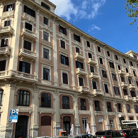 Blue Sea View Apartment Salerno Esterno foto