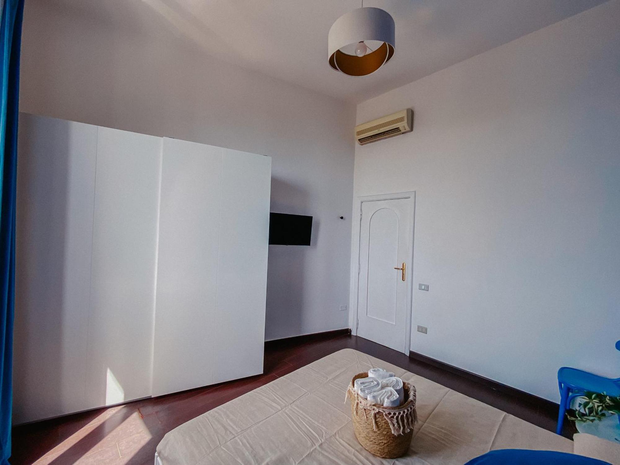 Blue Sea View Apartment Salerno Esterno foto
