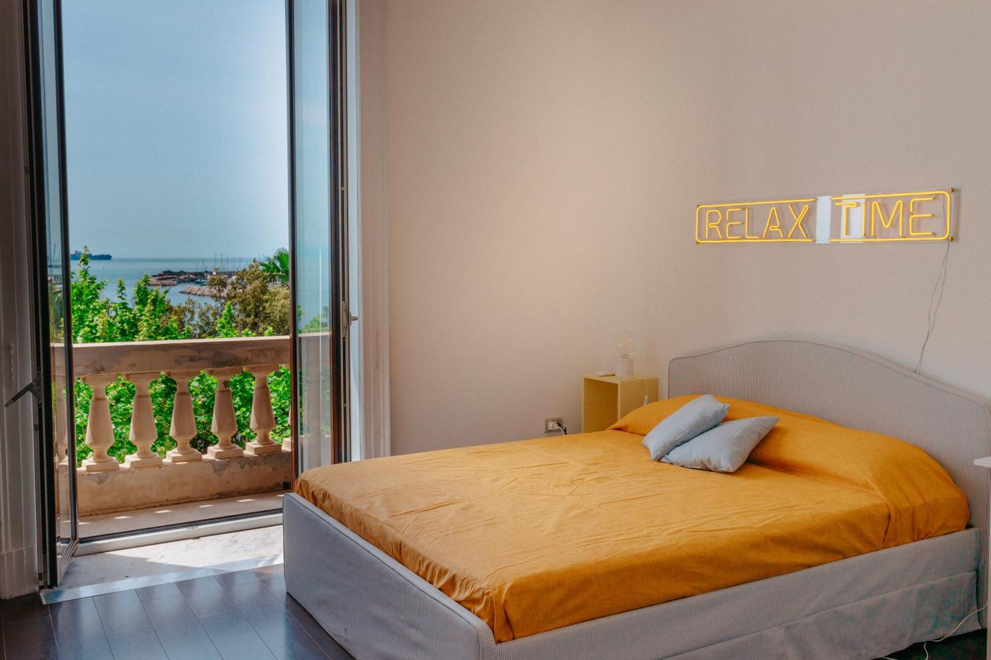 Blue Sea View Apartment Salerno Esterno foto