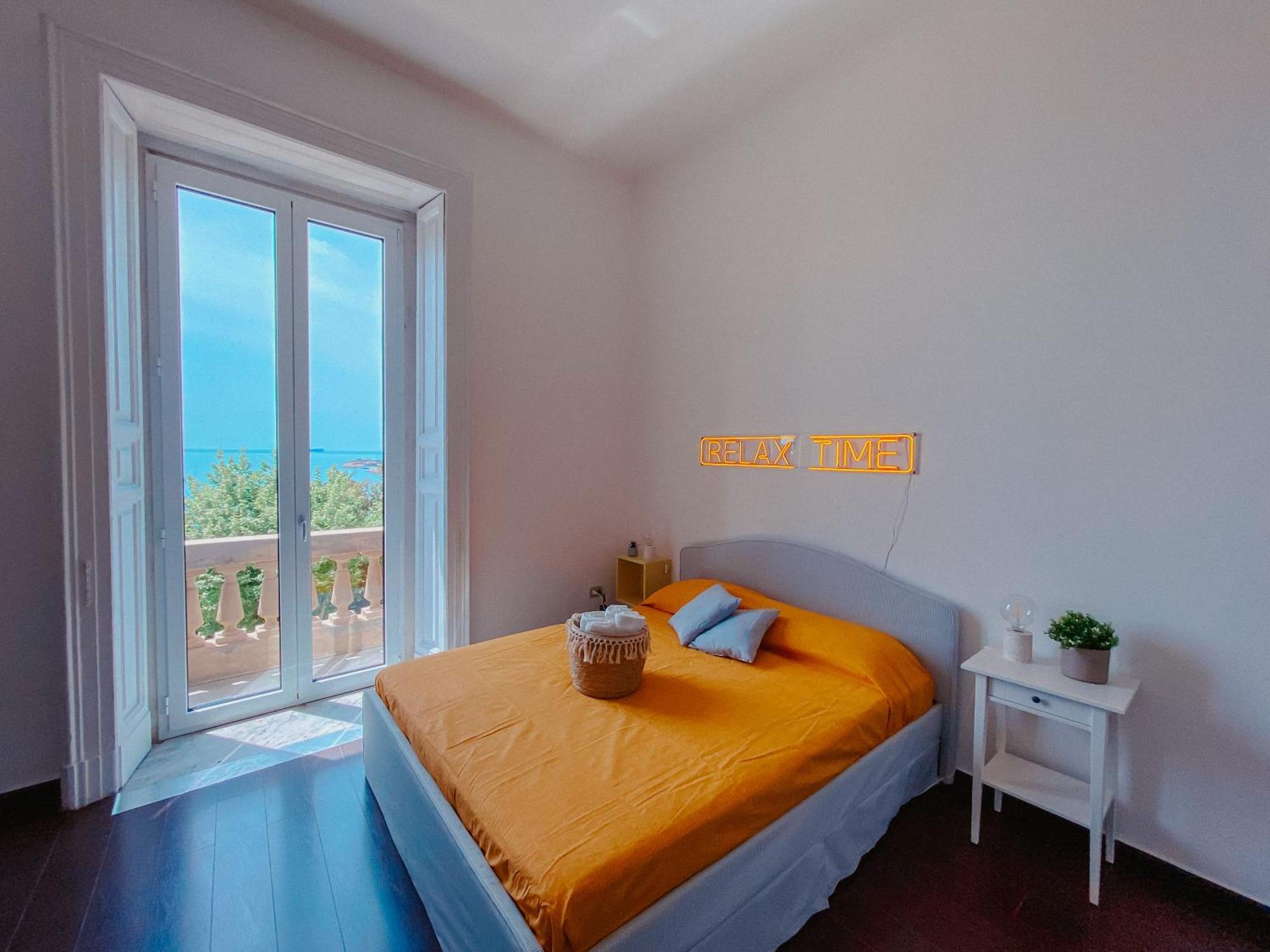 Blue Sea View Apartment Salerno Esterno foto